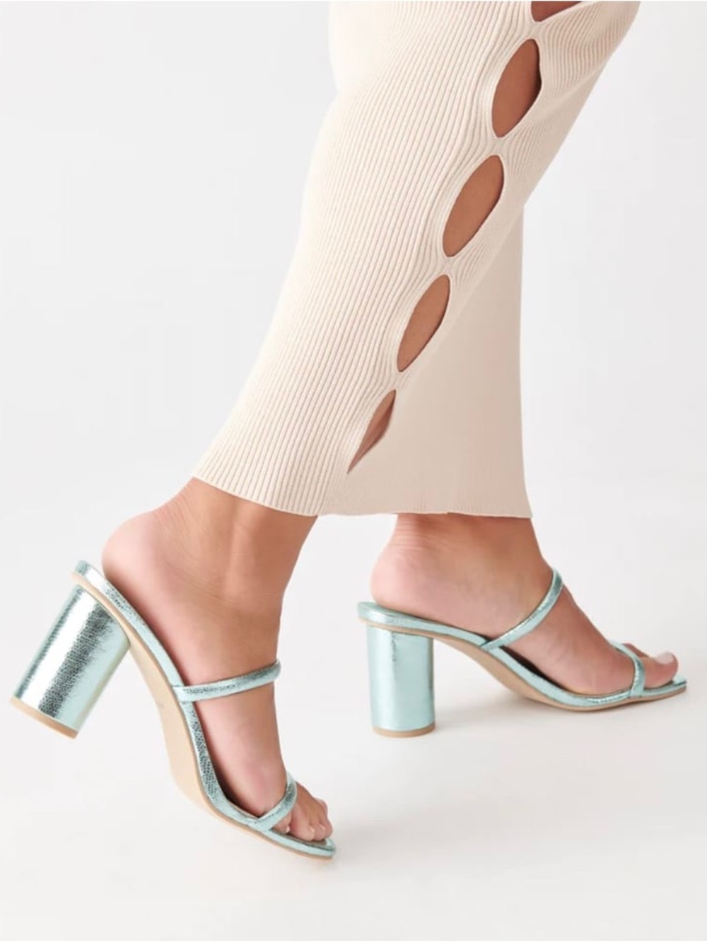 NWT - Dolce Vita Noles Electric Metallic Blue Block Sandal Heels - 7.5